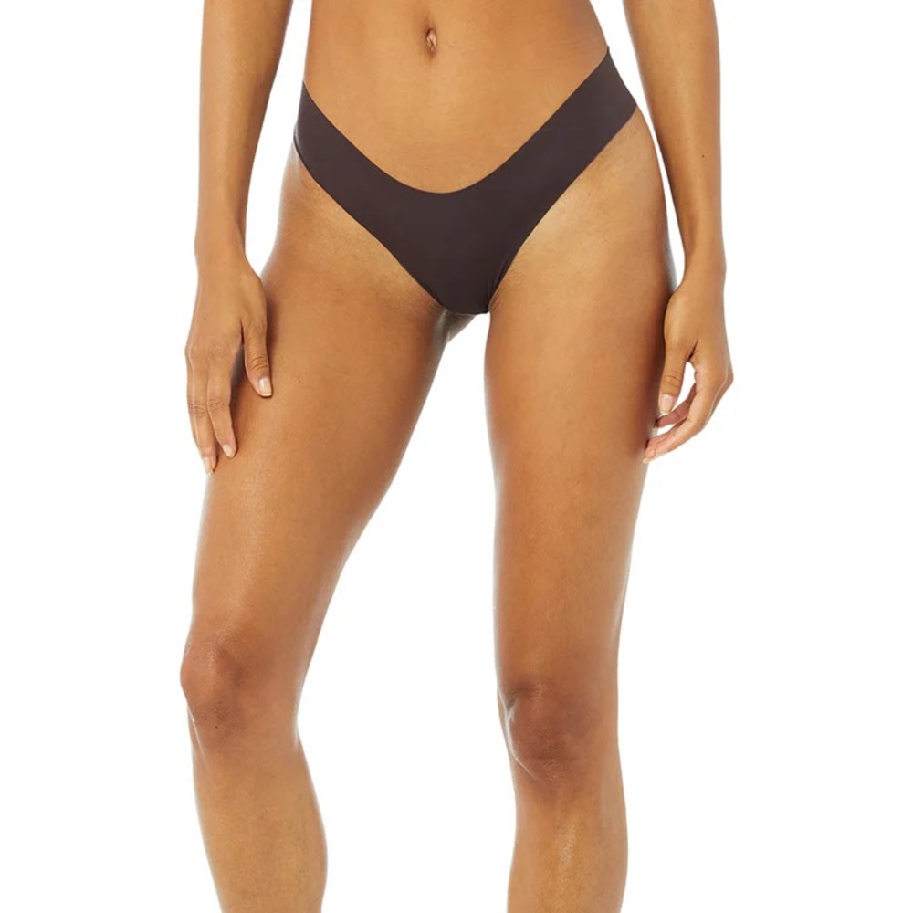 Alo Airbrush Invisible Cheeky x 2